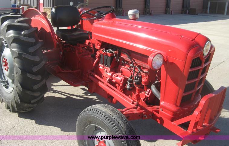 image for item K2974 Ford tractor