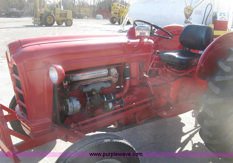 image for item K2974 Ford tractor