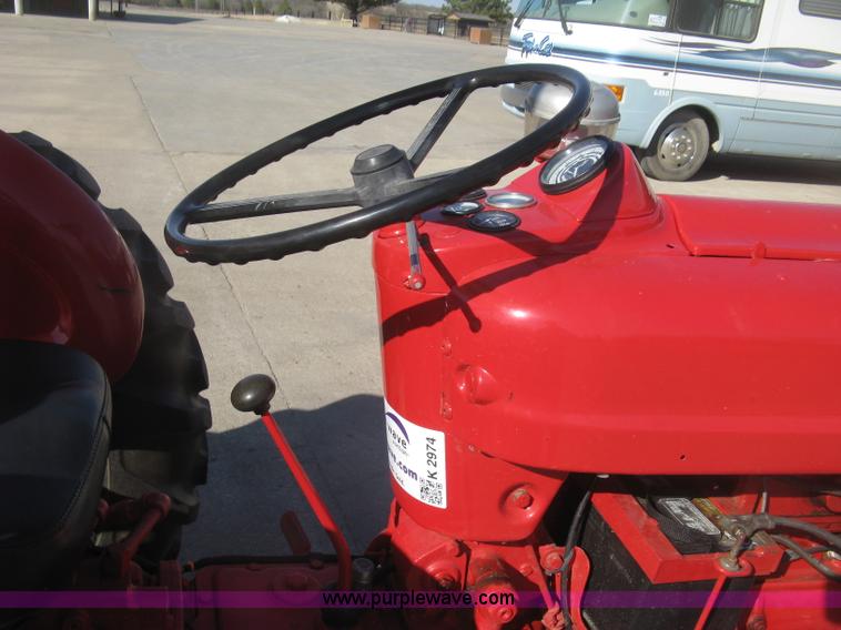 image for item K2974 Ford tractor