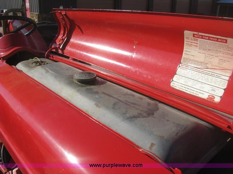 image for item K2974 Ford tractor