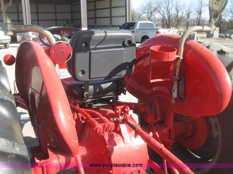 image for item K2974 Ford tractor