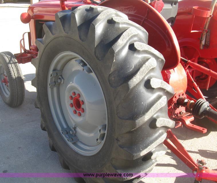 image for item K2974 Ford tractor
