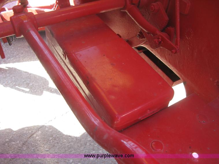 image for item K2974 Ford tractor