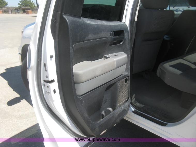 image for item K2996 2007 Toyota Tundra SR5 Double Cab pickup truck