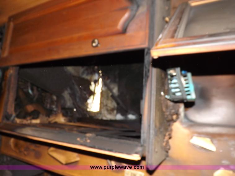 image for item K3829 2004 Freightliner XC Fleetwood RV