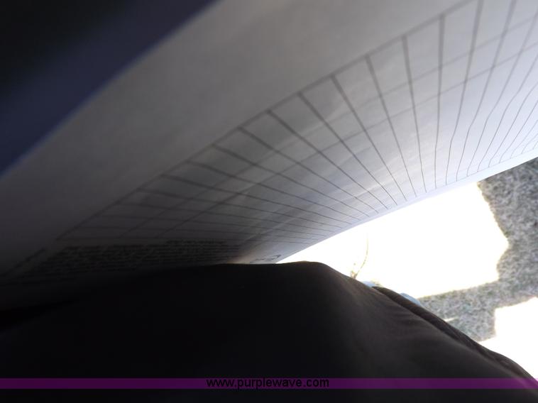 image for item K3829 2004 Freightliner XC Fleetwood RV