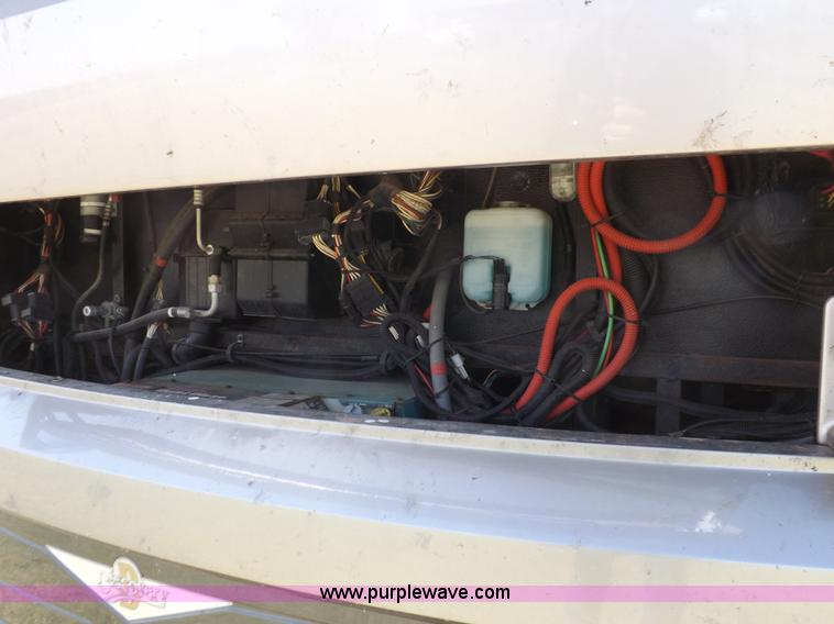 image for item K3829 2004 Freightliner XC Fleetwood RV