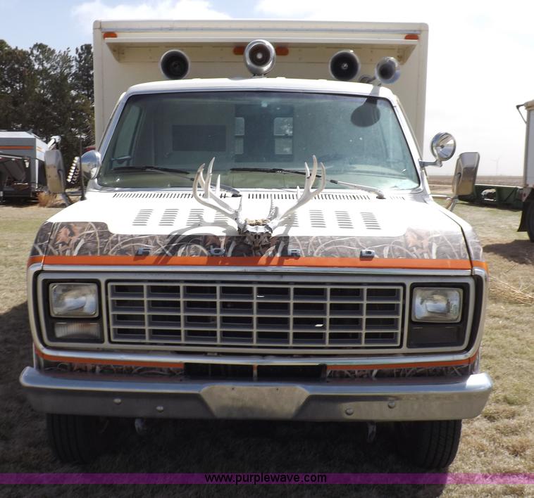 image for item K3833 1980 Ford Chateau ambulance