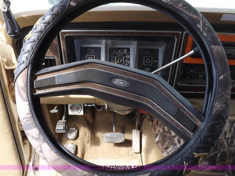 image for item K3833 1980 Ford Chateau ambulance