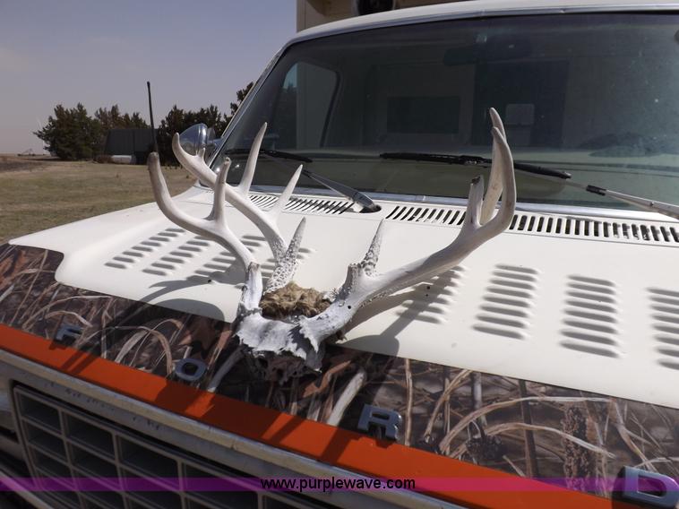 image for item K3833 1980 Ford Chateau ambulance