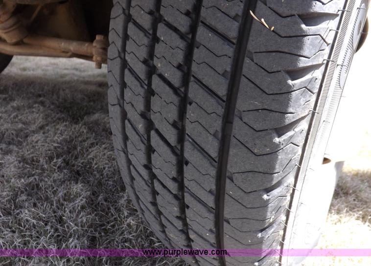 image for item K3833 1980 Ford Chateau ambulance