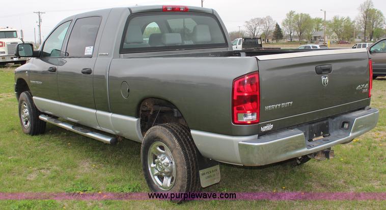 image for item K6853 2006 Dodge Ram 2500 Mega Cab pickup truck