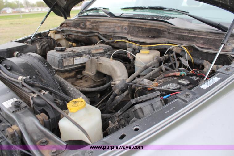 image for item K6853 2006 Dodge Ram 2500 Mega Cab pickup truck