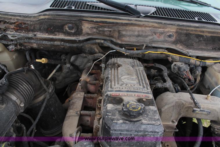 image for item K6853 2006 Dodge Ram 2500 Mega Cab pickup truck