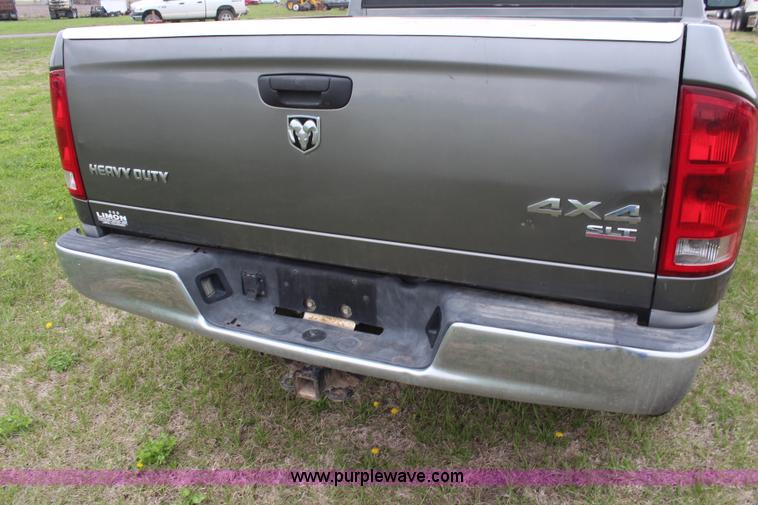 image for item K6853 2006 Dodge Ram 2500 Mega Cab pickup truck
