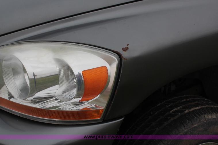 image for item K6853 2006 Dodge Ram 2500 Mega Cab pickup truck