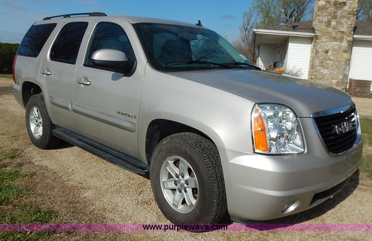 image for item K7360 2007 GMC Yukon SLE SUV