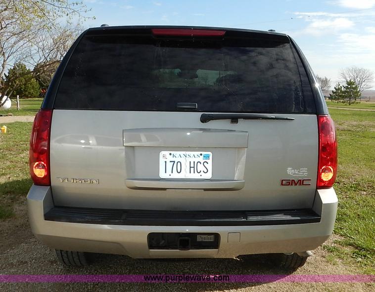 image for item K7360 2007 GMC Yukon SLE SUV