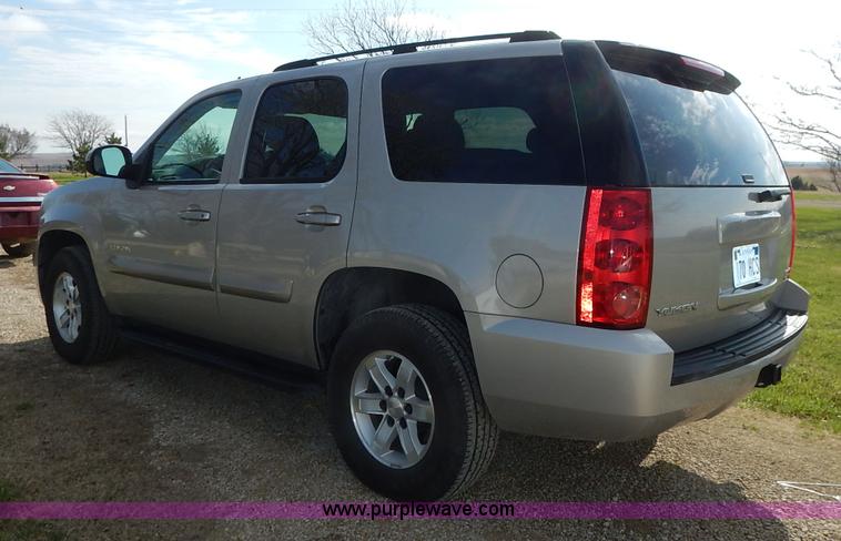 image for item K7360 2007 GMC Yukon SLE SUV