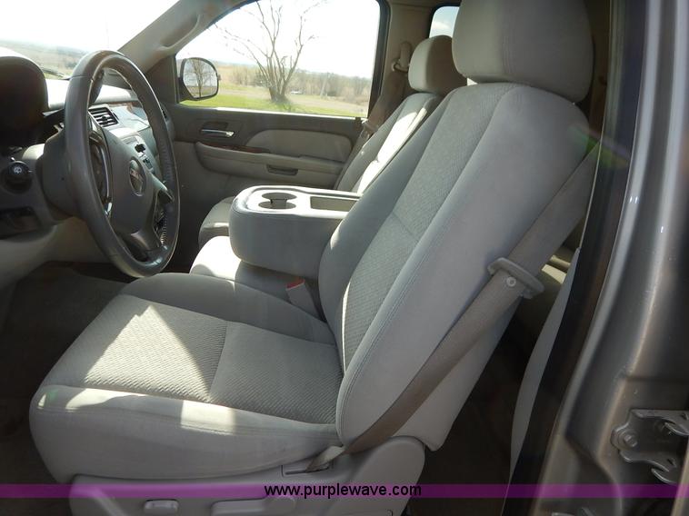 image for item K7360 2007 GMC Yukon SLE SUV