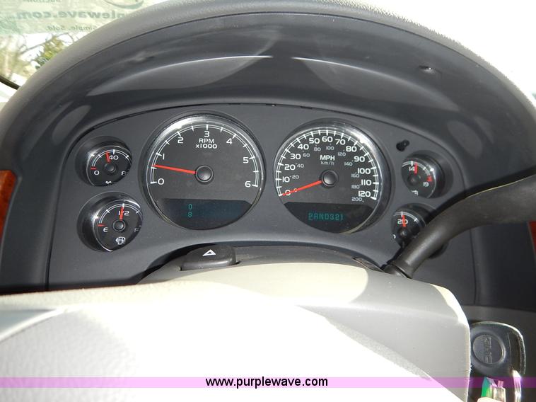 image for item K7360 2007 GMC Yukon SLE SUV