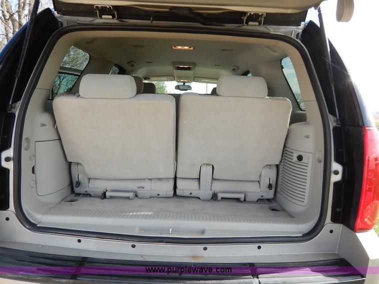 image for item K7360 2007 GMC Yukon SLE SUV