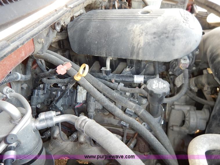 image for item K7398 2004 Chevrolet Avalanche 1500 Z71 pickup truck