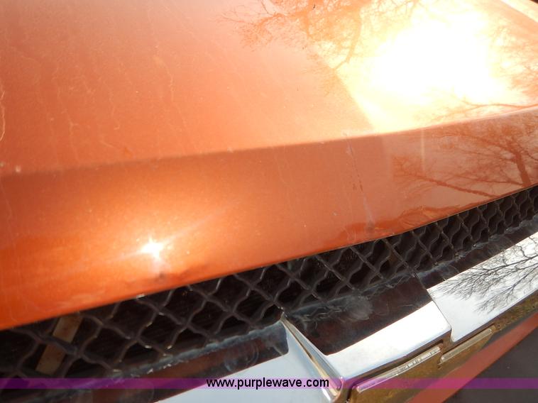 image for item K7398 2004 Chevrolet Avalanche 1500 Z71 pickup truck