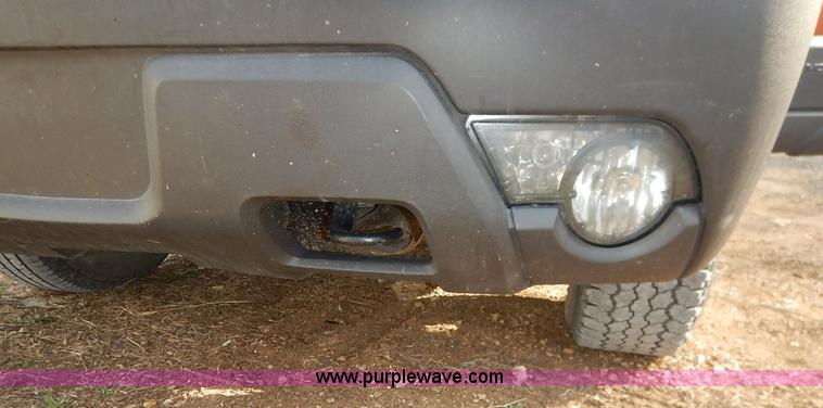 image for item K7398 2004 Chevrolet Avalanche 1500 Z71 pickup truck
