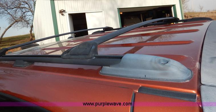 image for item K7398 2004 Chevrolet Avalanche 1500 Z71 pickup truck