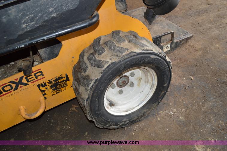 image for item Z9255 2009 Boxer 427W compact skid steer