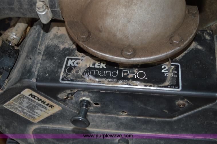 image for item Z9255 2009 Boxer 427W compact skid steer