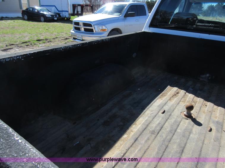 image for item Z9263 1998 Dodge Ram 2500 Quad Cab pickup truck