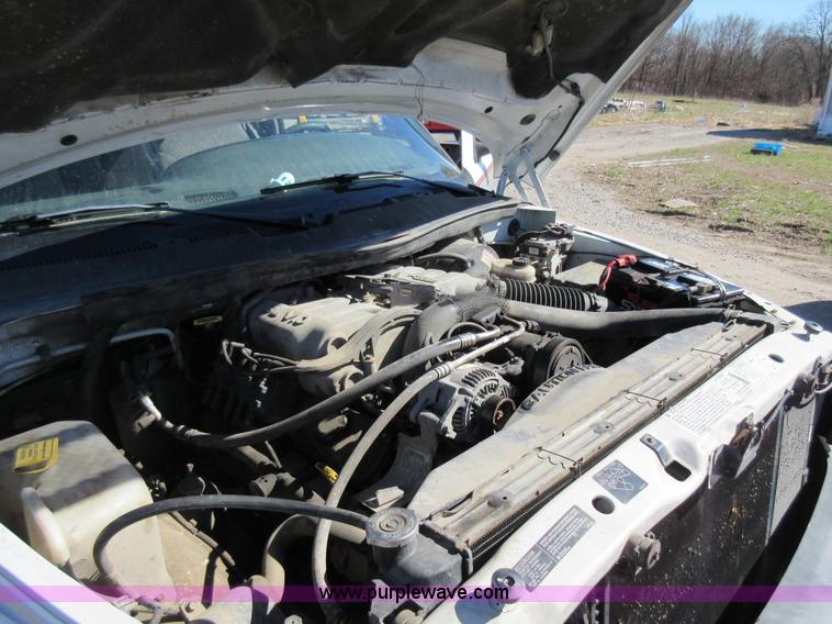 image for item Z9263 1998 Dodge Ram 2500 Quad Cab pickup truck