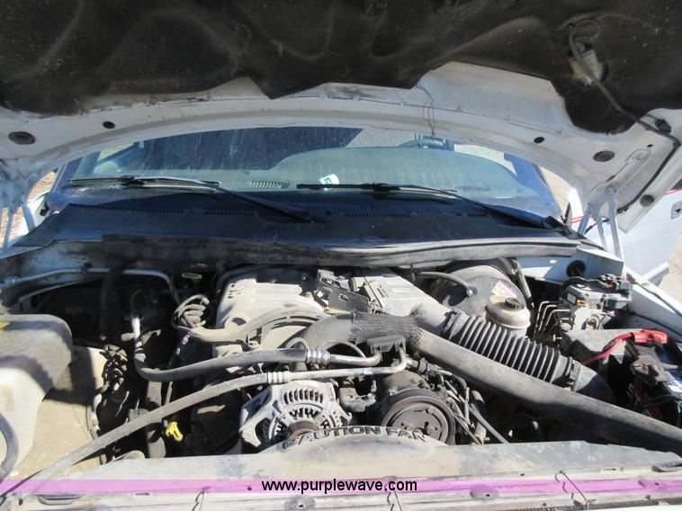 image for item Z9263 1998 Dodge Ram 2500 Quad Cab pickup truck