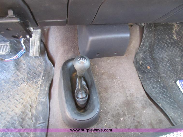 image for item Z9263 1998 Dodge Ram 2500 Quad Cab pickup truck