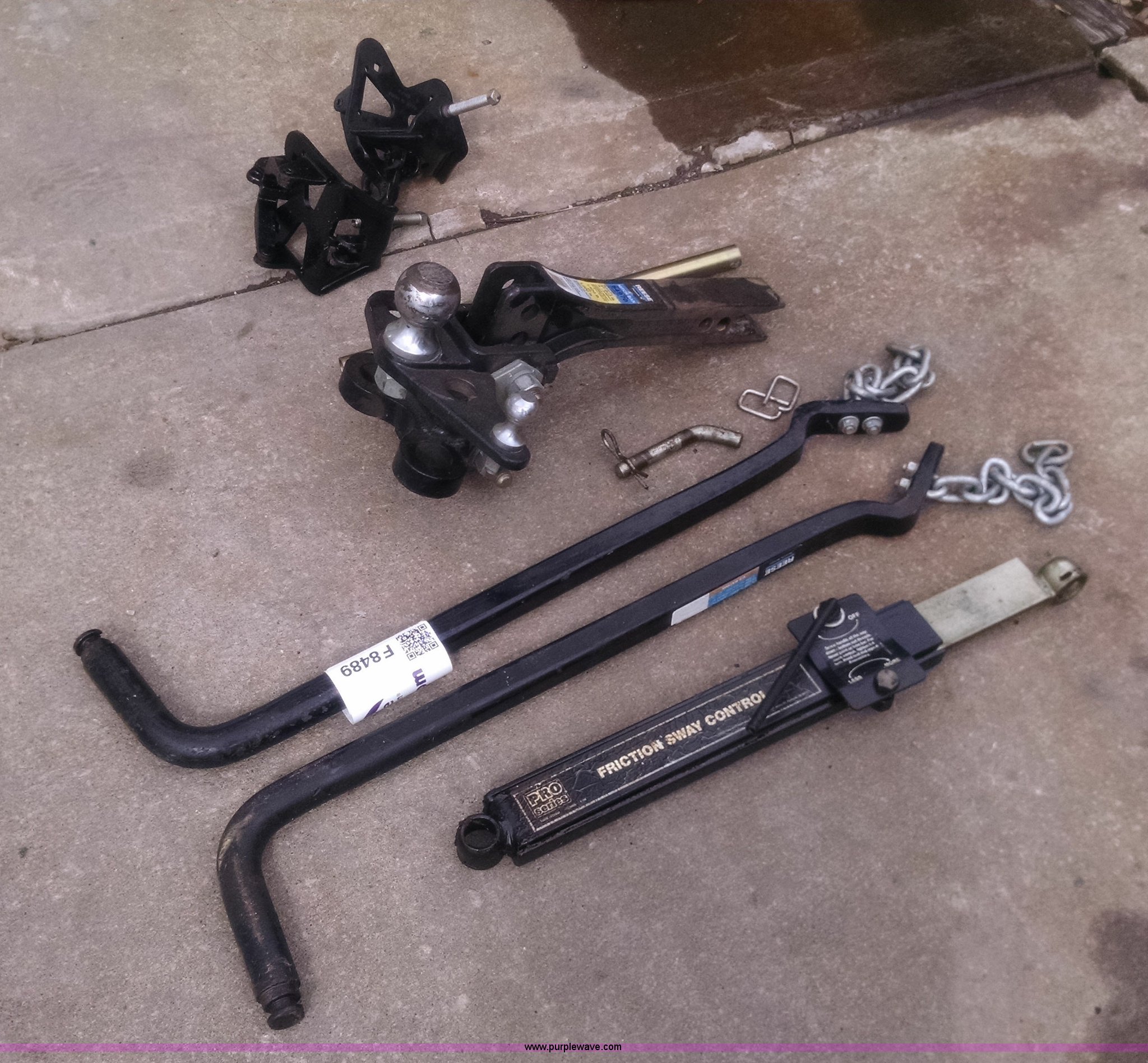 Trailer equalizer sway bar hitch in Kearney, MO Item F8489 sold