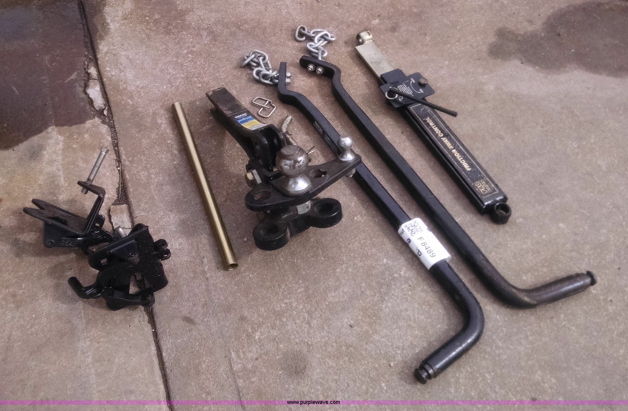 Trailer equalizer sway bar hitch in Kearney, MO Item F8489 sold