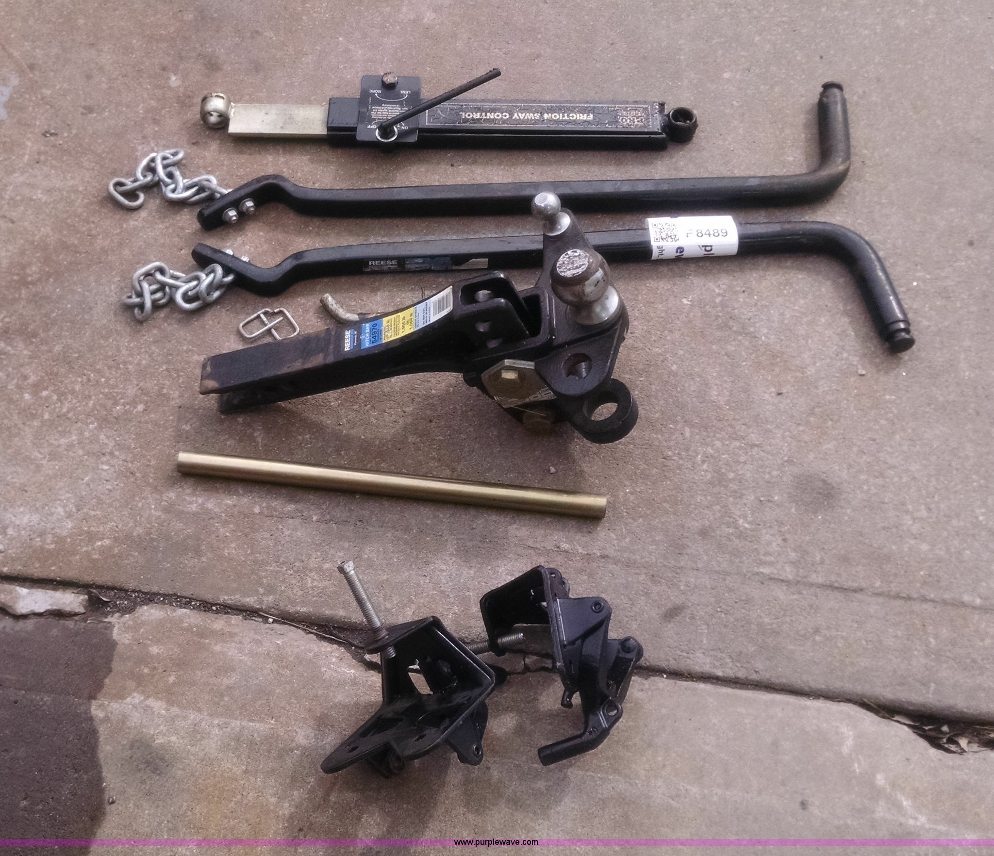 Trailer equalizer sway bar hitch in Kearney, MO Item F8489 sold