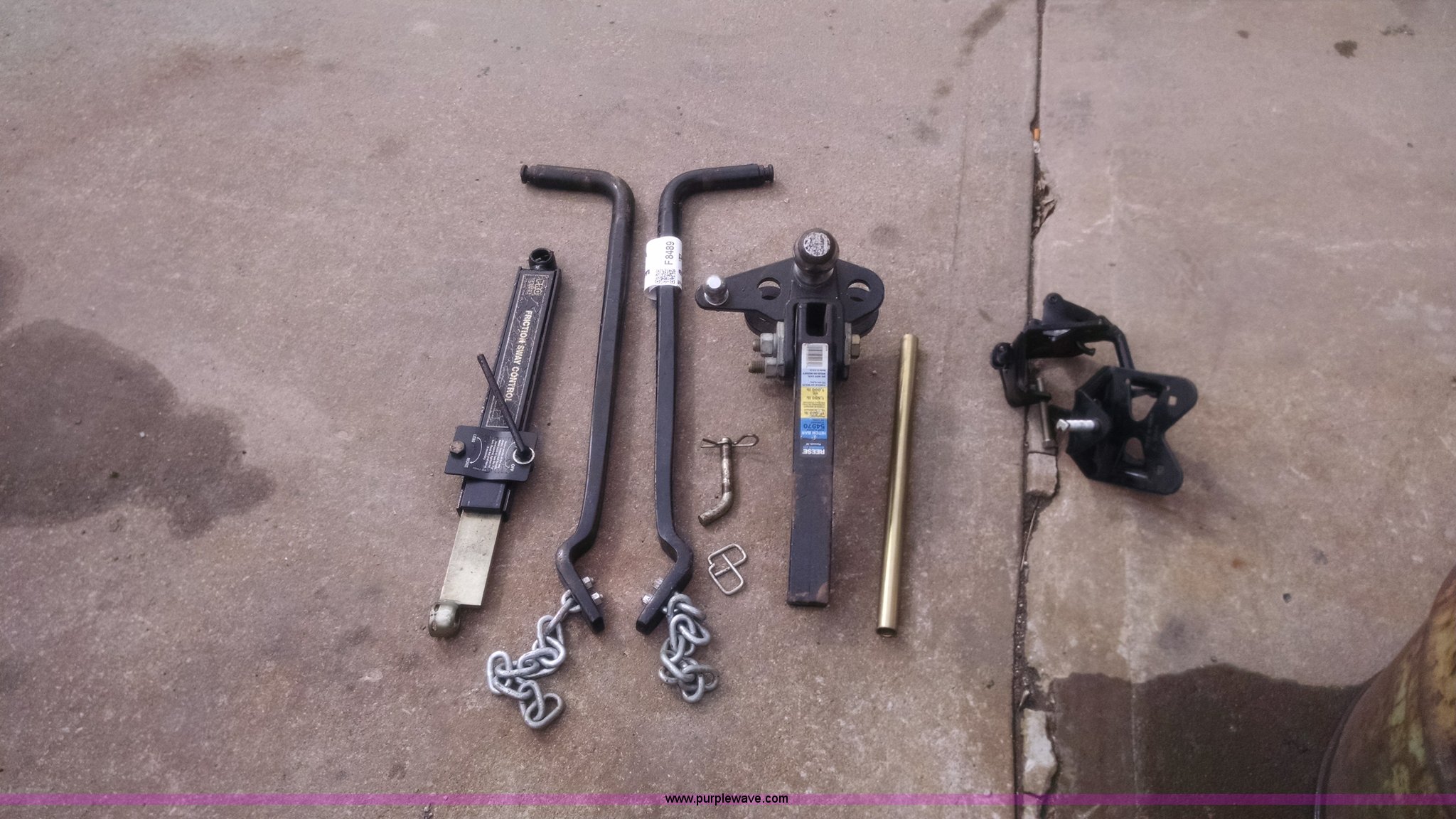 Trailer equalizer sway bar hitch in Kearney, MO Item F8489 sold