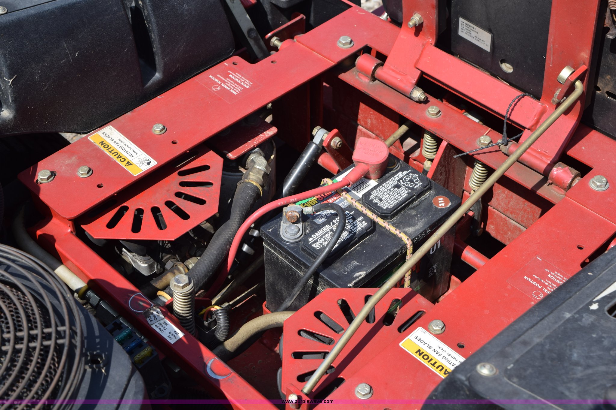 Ferris Z1000 riding lawn mower in Shawnee, KS Item K2467 sold