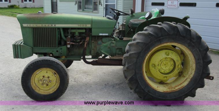 image for item AC9284 John Deere 1020 tractor
