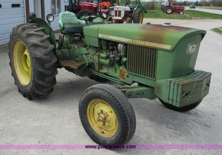 image for item AC9284 John Deere 1020 tractor