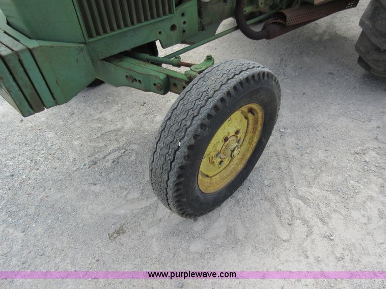 image for item AC9284 John Deere 1020 tractor