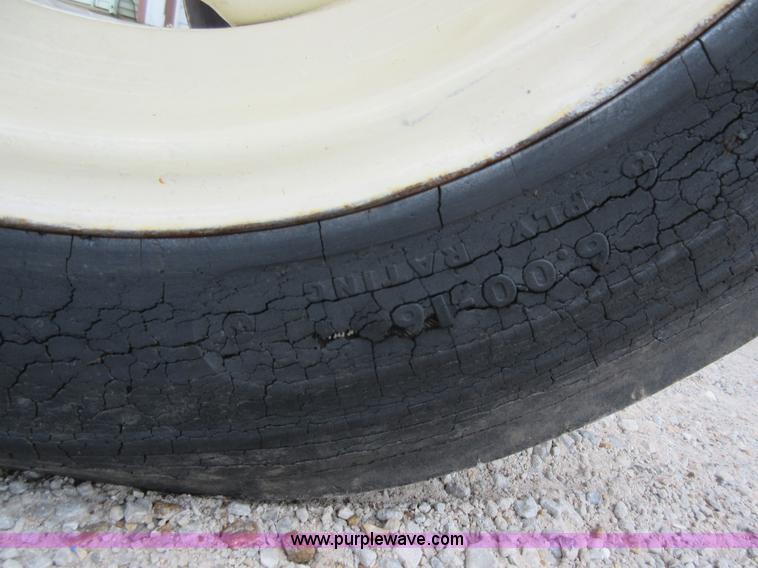 image for item AC9295 Case IH 495 tractor