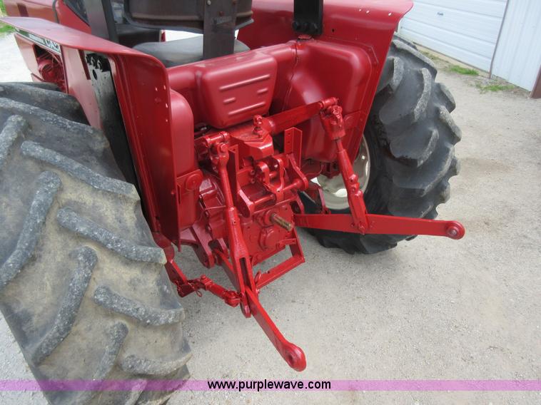 image for item AC9295 Case IH 495 tractor