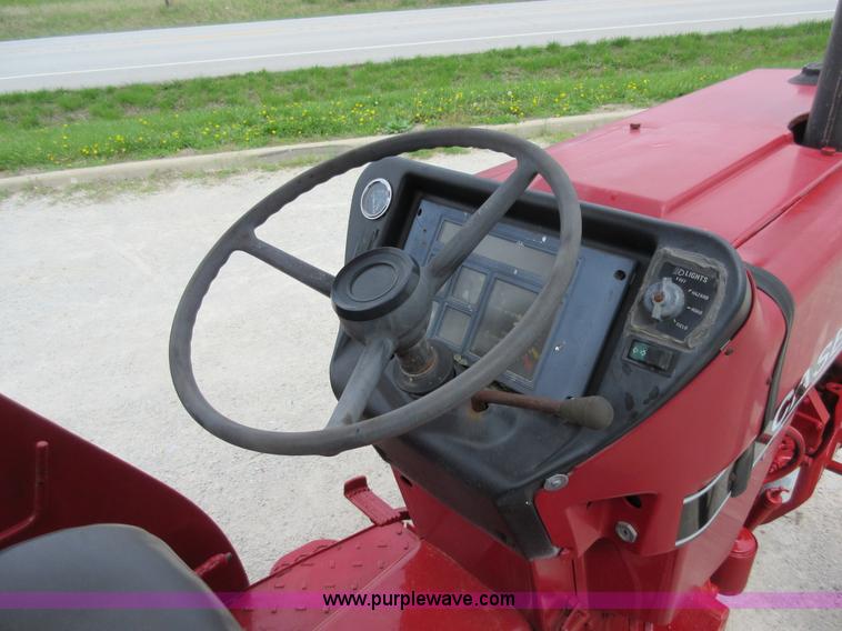 image for item AC9295 Case IH 495 tractor