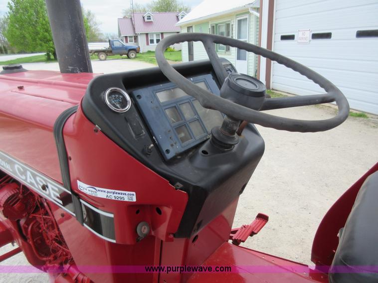 image for item AC9295 Case IH 495 tractor