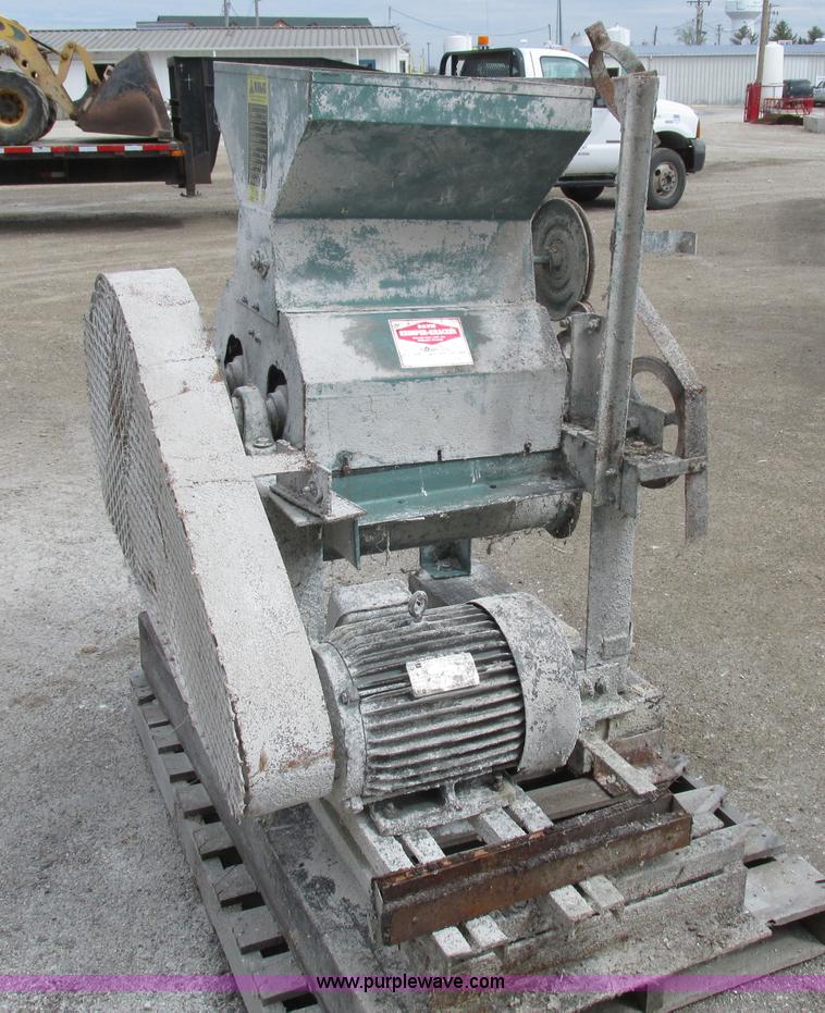image for item AW9701 Davis Krimper Kracker roller mill