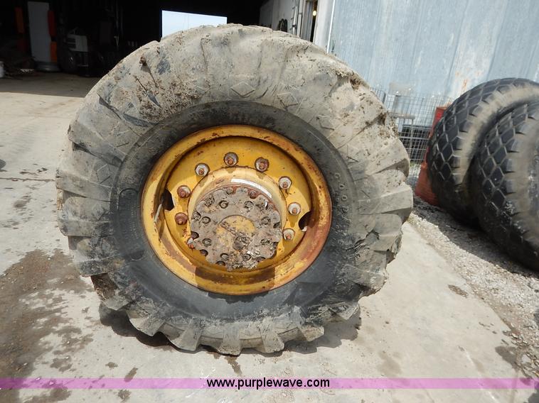 image for item BJ9590 (2) Goodyear 14.00-24TG tires and wheels